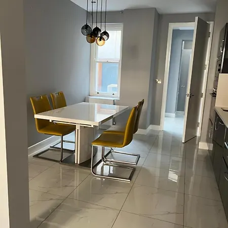 Holborn Central London Beautiful One Bedroom Flat